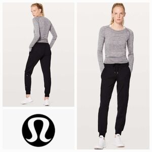 LULULEMON Ready To Rulu Pant Black/Black Size 4